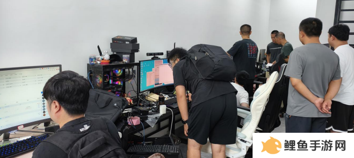 PUBG严厉打击游戏**，配合多地警方开展线下抓捕 官方推出专项信息表单