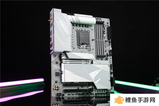 技嘉AORUS硬核跨界，联动各界大咖打造电竞新生态